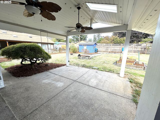 2442 Se 190TH Ave, Portland, OR 97233