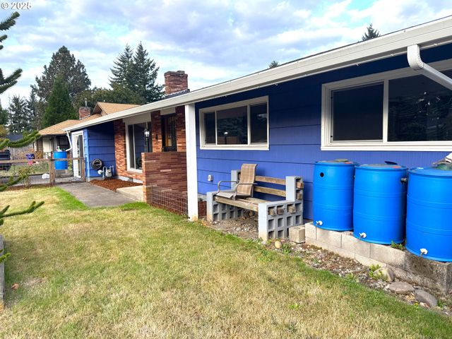 2442 Se 190TH Ave, Portland, OR 97233