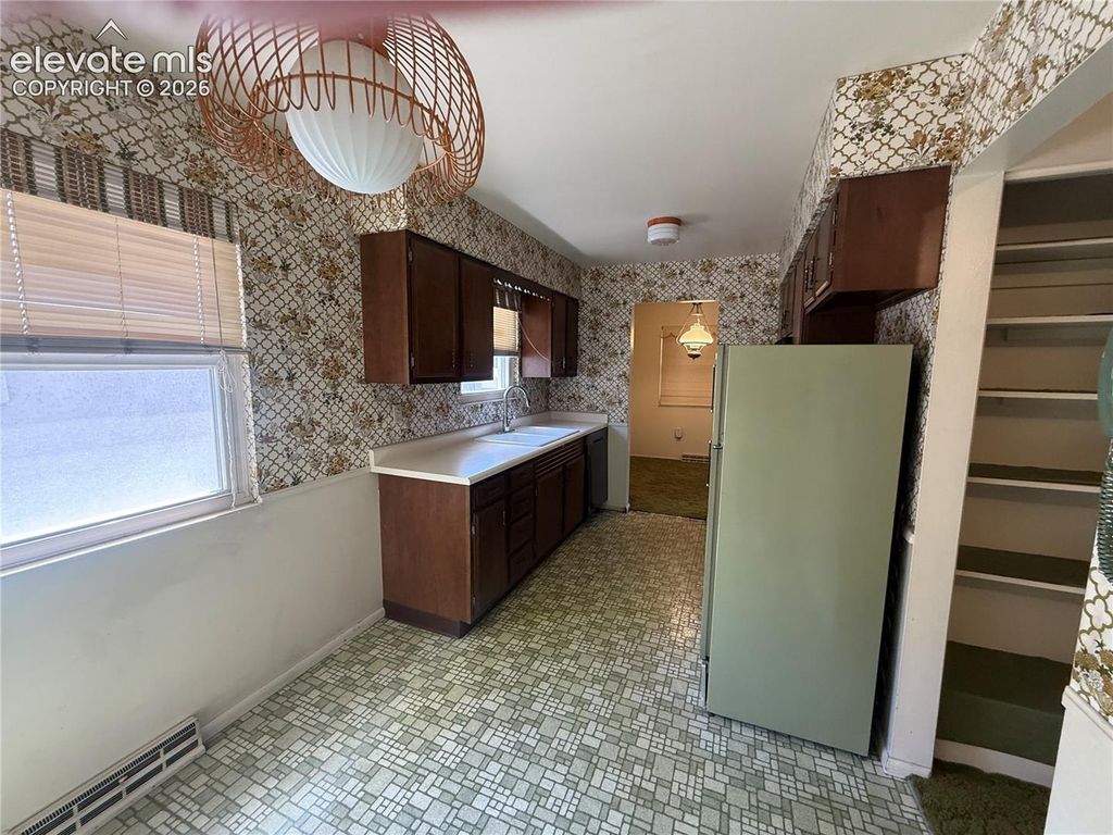 1928 Sussex Lane, Colorado Springs, CO 80909 — photo 4