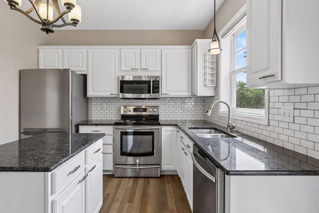 15105 Dupont Path, Apple Valley, MN 55124