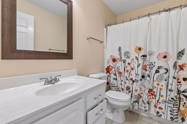 15105 Dupont Path, Apple Valley, MN 55124
