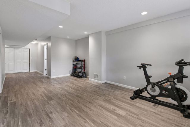 15105 Dupont Path, Apple Valley, MN 55124
