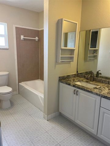8801 BAY POINTE DRIVE A202, Tampa, FL 33615