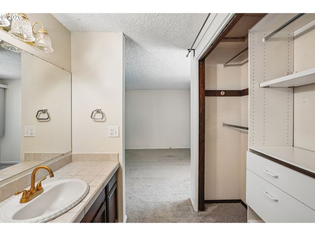 3113 Ne 103RD Ave, Vancouver, WA 98662