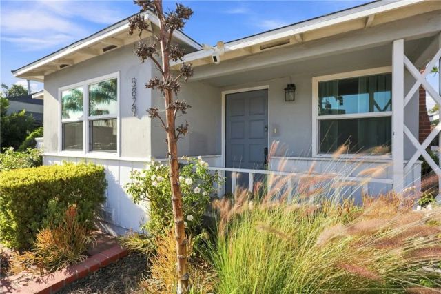 5829 E 2nd, Long Beach, CA 90803