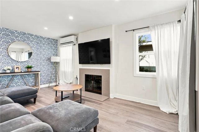 5829 E 2nd, Long Beach, CA 90803