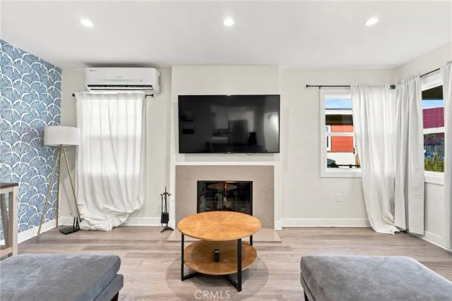 5829 E 2nd, Long Beach, CA 90803