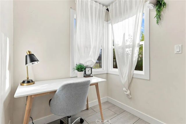 5829 E 2nd, Long Beach, CA 90803