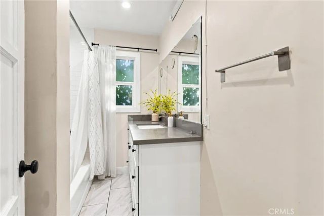 5829 E 2nd, Long Beach, CA 90803