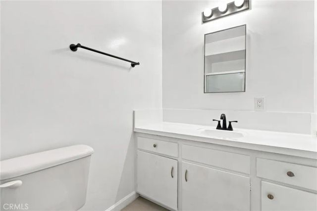 5829 E 2nd, Long Beach, CA 90803