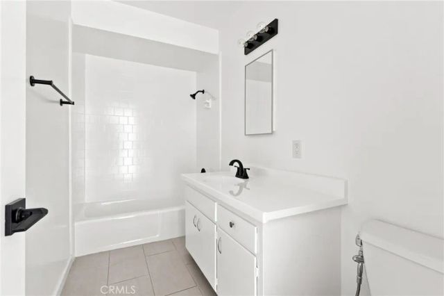 5829 E 2nd, Long Beach, CA 90803