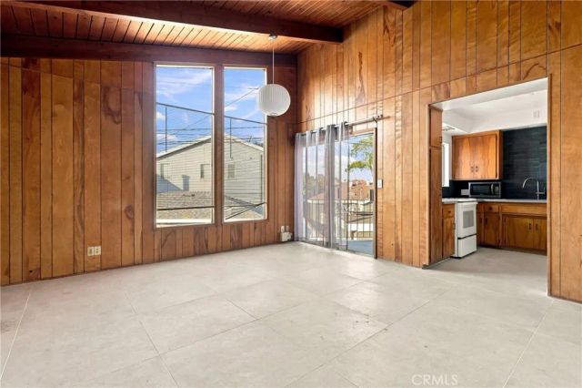 5829 E 2nd, Long Beach, CA 90803