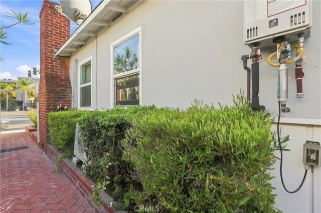 5829 E 2nd, Long Beach, CA 90803