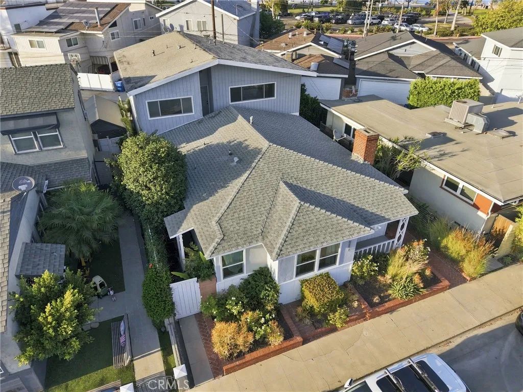 5829 E 2nd, Long Beach, CA 90803