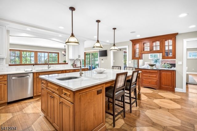 1020 Minisink Way, Westfield Town, NJ 07090