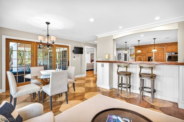 1020 Minisink Way, Westfield Town, NJ 07090