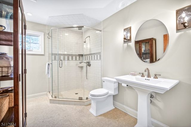 1020 Minisink Way, Westfield Town, NJ 07090