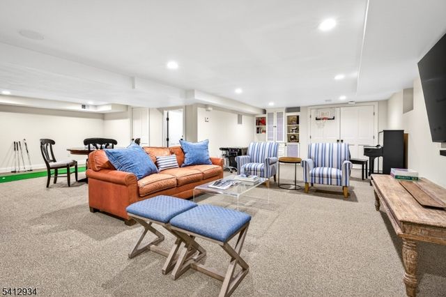 1020 Minisink Way, Westfield Town, NJ 07090