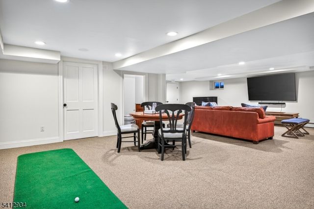 1020 Minisink Way, Westfield Town, NJ 07090