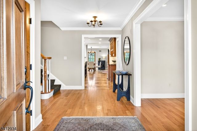 1020 Minisink Way, Westfield Town, NJ 07090