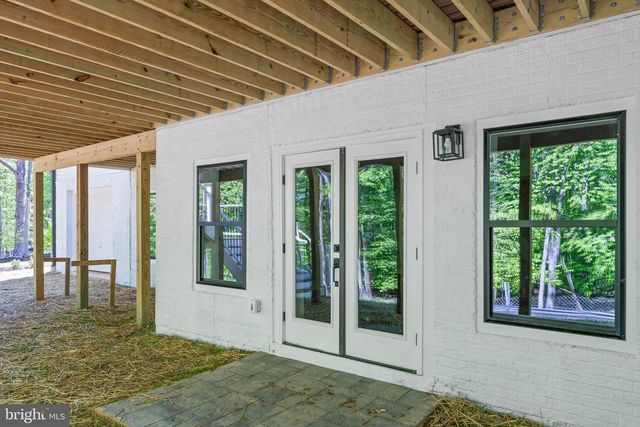 11550 HENDERSON RD, Clifton, VA 20124
