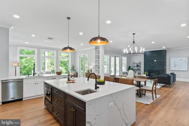 11550 HENDERSON RD, Clifton, VA 20124