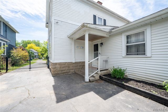 93 Long Avenue, Hamburg, NY 14075