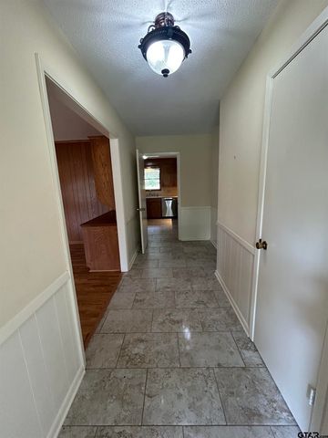 6235 Springbrook Dr, Tyler, TX 75707