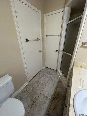 6235 Springbrook Dr, Tyler, TX 75707