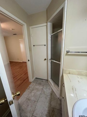 6235 Springbrook Dr, Tyler, TX 75707