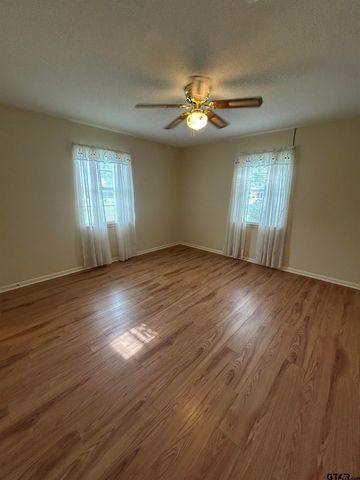 6235 Springbrook Dr, Tyler, TX 75707