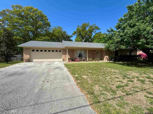 6235 Springbrook Dr, Tyler, TX 75707