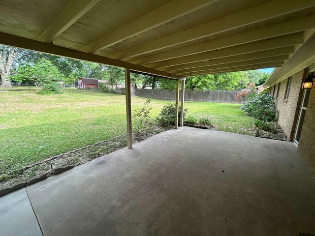 6235 Springbrook Dr, Tyler, TX 75707