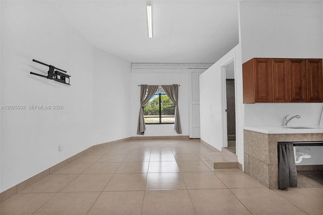 14500 NE 2nd Avenue 2, Miami, FL 33161