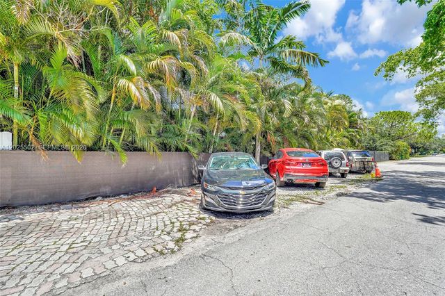 14500 NE 2nd Avenue 2, Miami, FL 33161