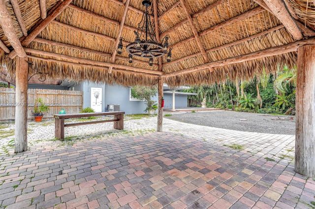 14500 NE 2nd Avenue 2, Miami, FL 33161