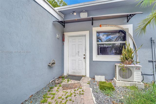 14500 NE 2nd Avenue 2, Miami, FL 33161