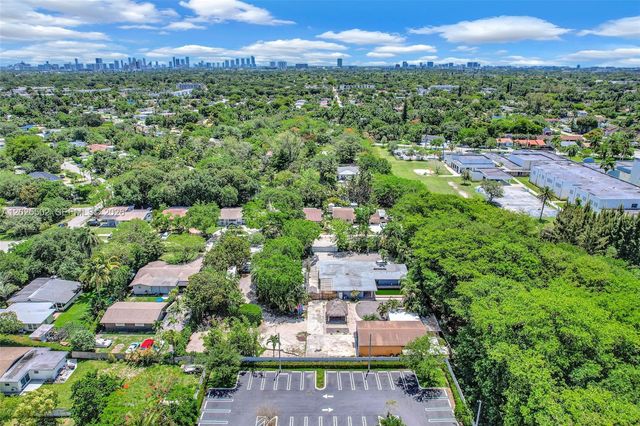 14500 NE 2nd Avenue 2, Miami, FL 33161