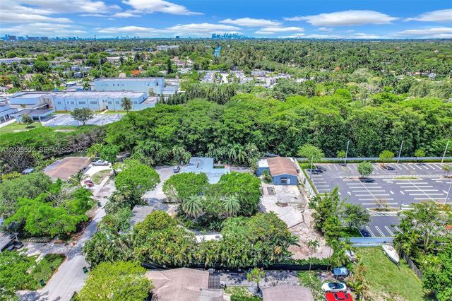 14500 NE 2nd Avenue 2, Miami, FL 33161