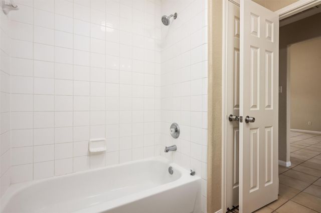 4414 Bridgevillage Drive, Spring, TX 77373