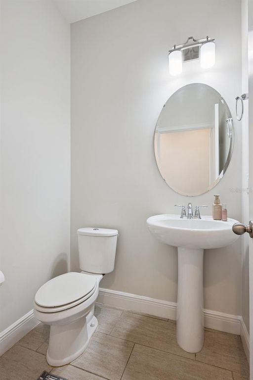 Image 35 of property listing at 7211 STILL POND LANE, Windermere, FL 34786