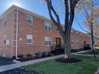 7225 Thomas Street 1N, River Forest, IL 60305