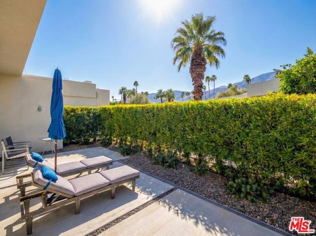 1993 S Camino Real, Palm Springs, CA 92264