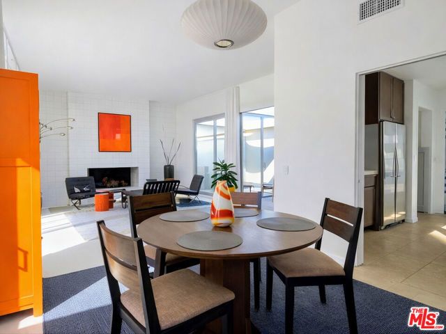 1993 S Camino Real, Palm Springs, CA 92264