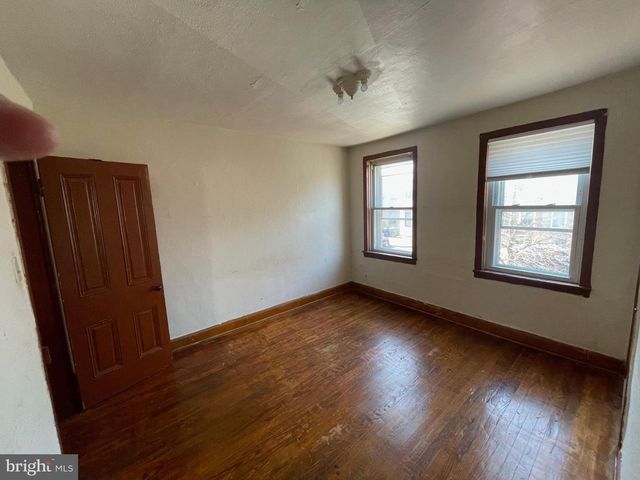 511 S MILTON, Baltimore, MD 21224