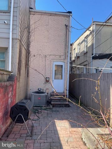 511 S MILTON, Baltimore, MD 21224