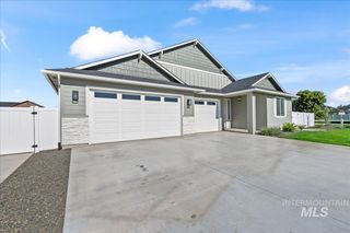 815 Spy Glass St, Payette, ID 83661
