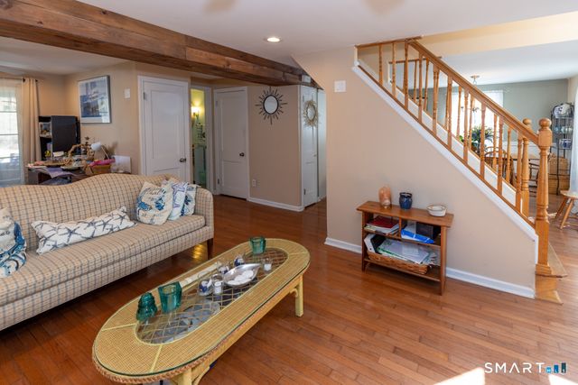 49 River Street, Old Saybrook, CT 06475