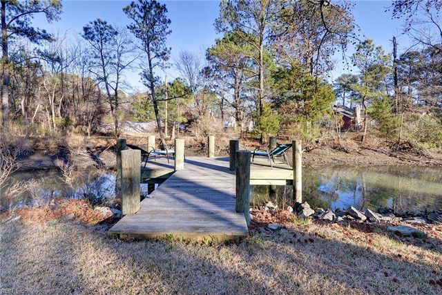 105 Glenn CV, Seaford, VA 23696