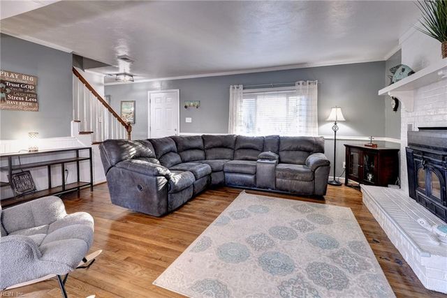 105 Glenn CV, Seaford, VA 23696